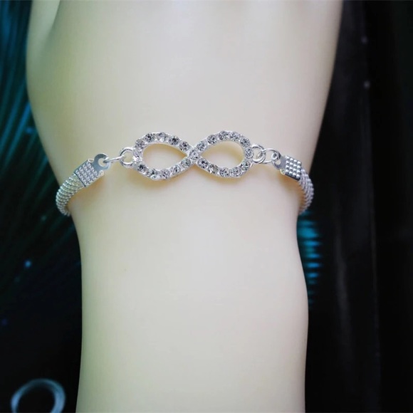Jewelry - Bracelet